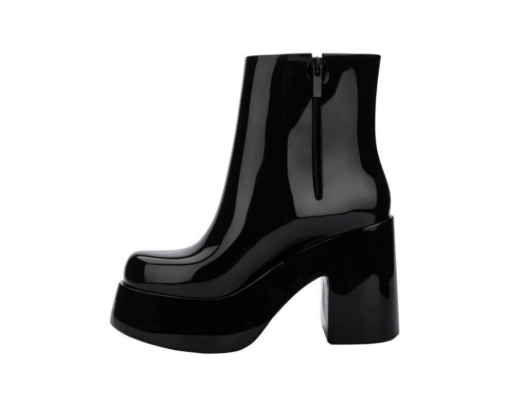 Melissa Nubia II - Black
