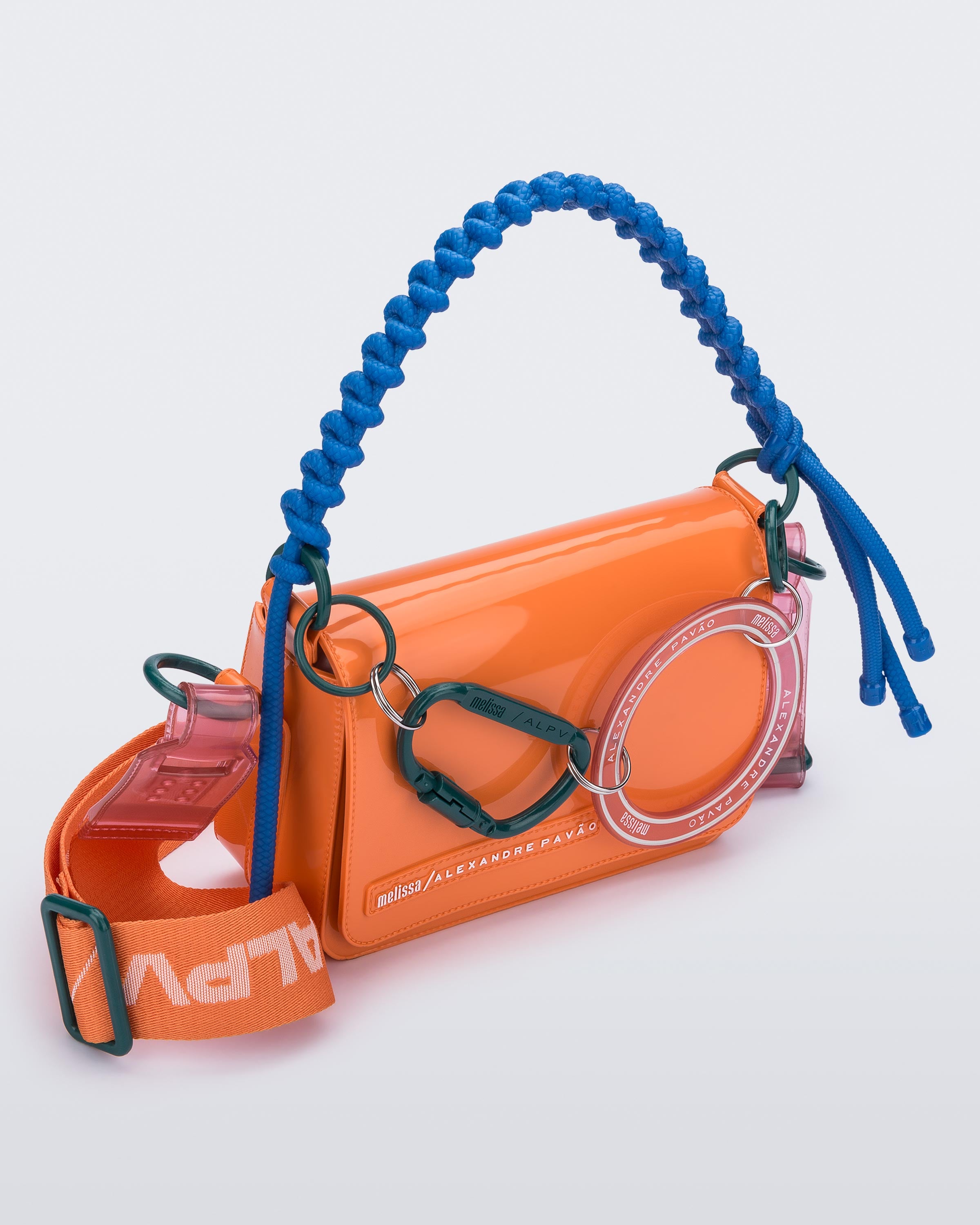 MELISSA OLGA BAG + ALEXANDRE PAVAO
