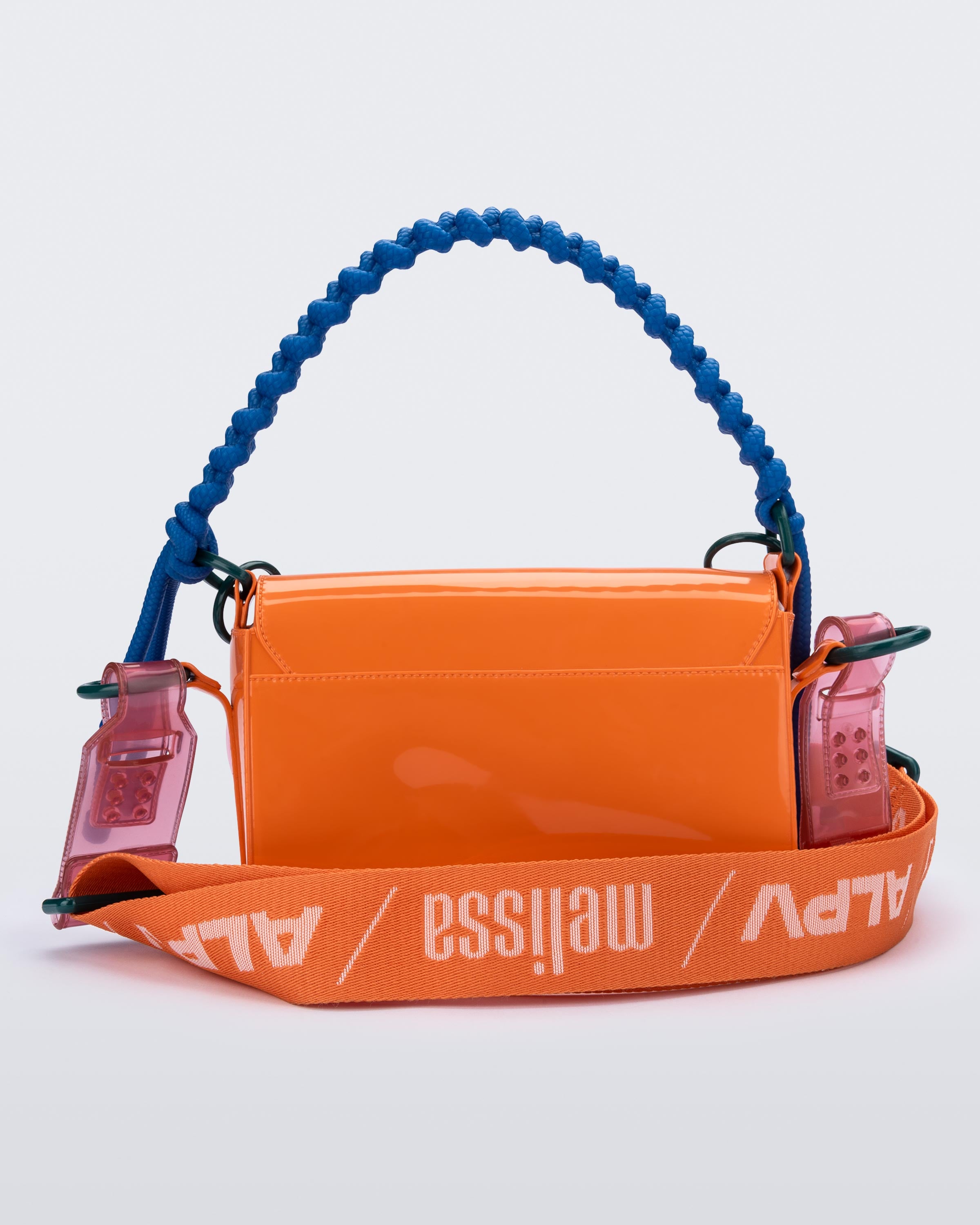 MELISSA OLGA BAG + ALEXANDRE PAVAO