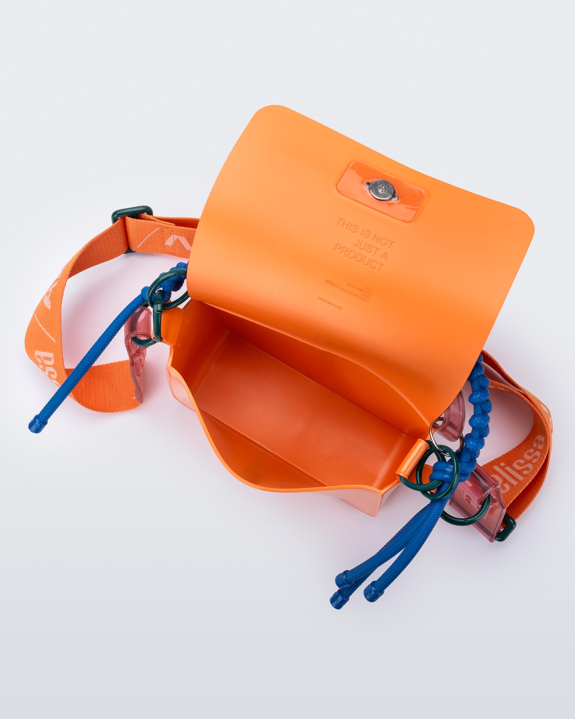 MELISSA OLGA BAG + ALEXANDRE PAVAO