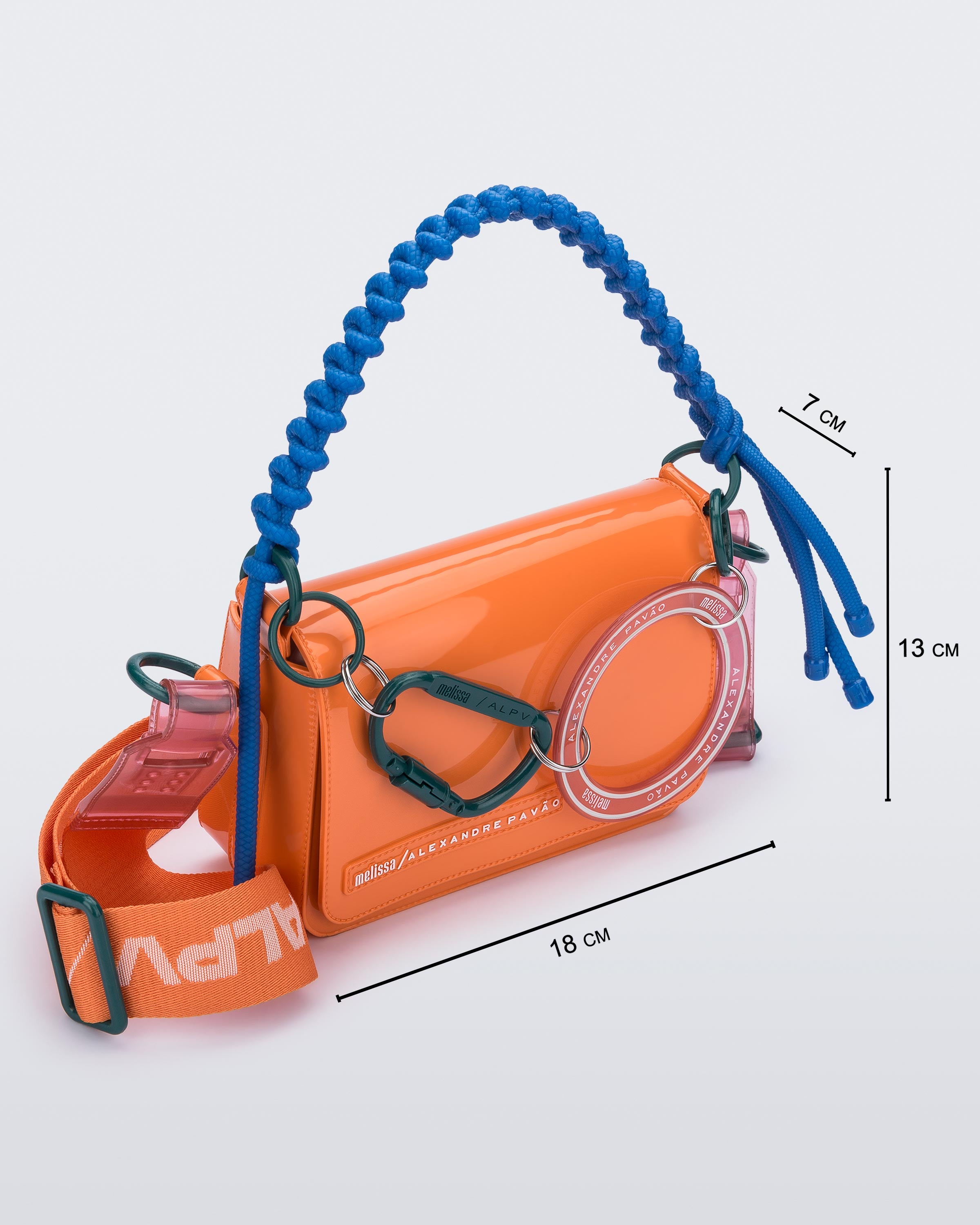 MELISSA OLGA BAG + ALEXANDRE PAVAO