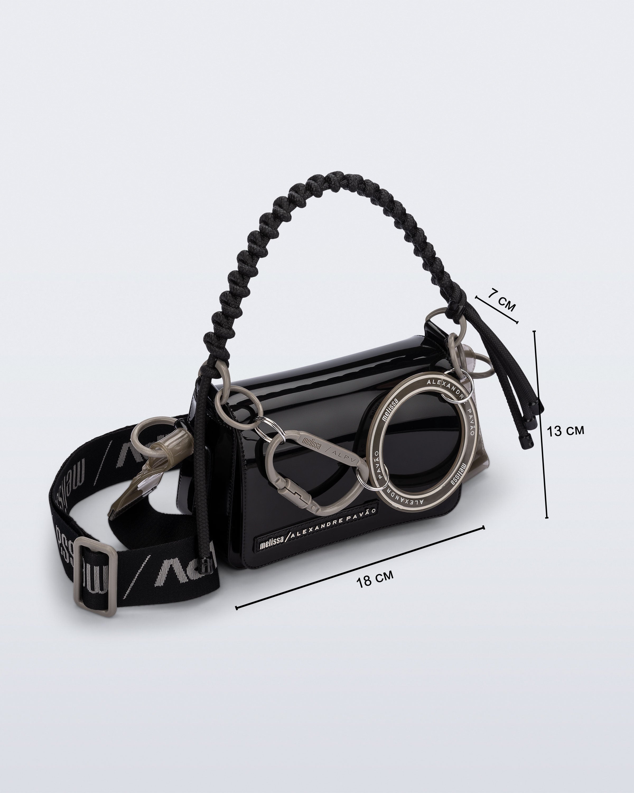 MELISSA OLGA BAG + ALEXANDRE PAVAO