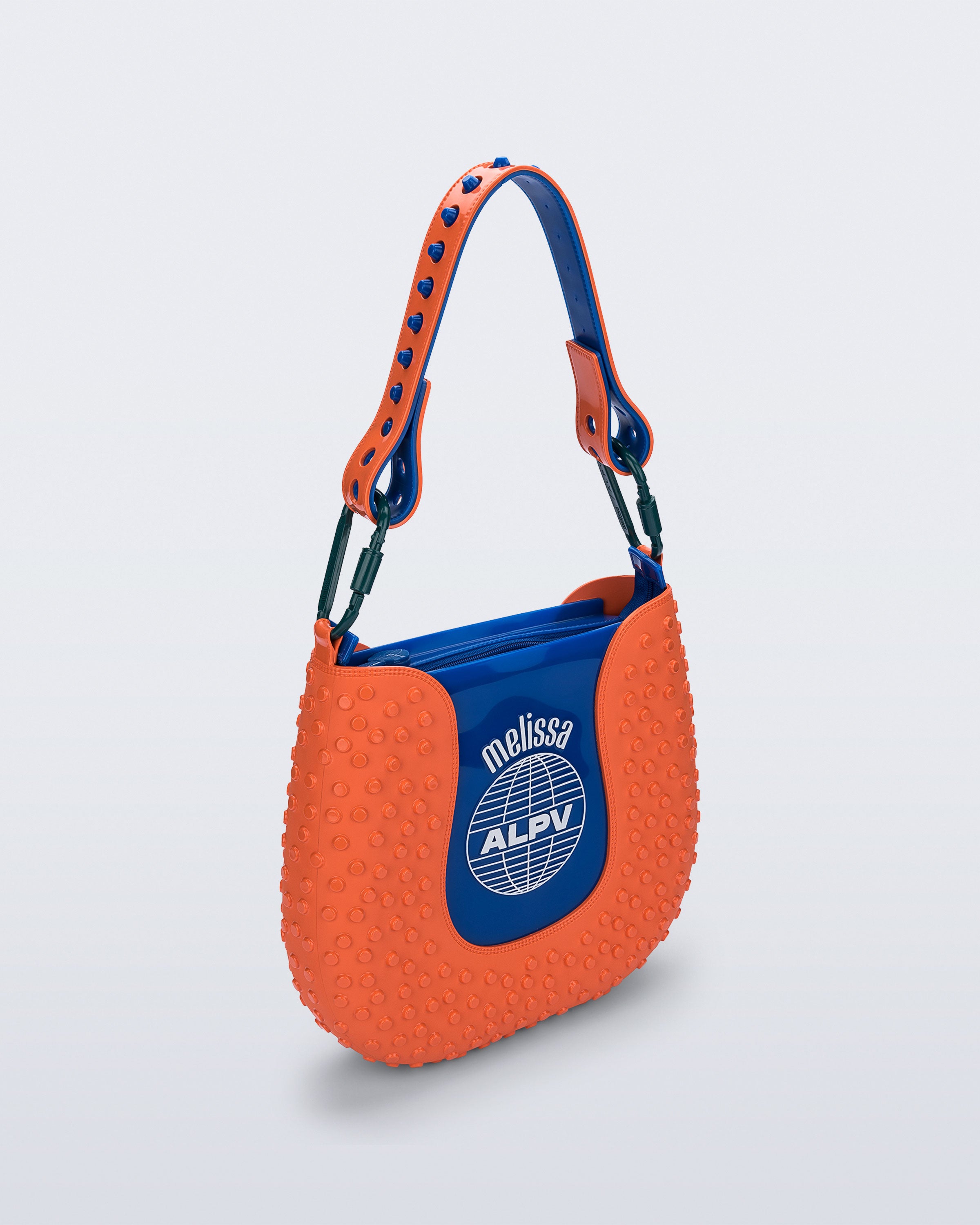 MELISSA NINA BAG + ALEXANDRE PAVAO