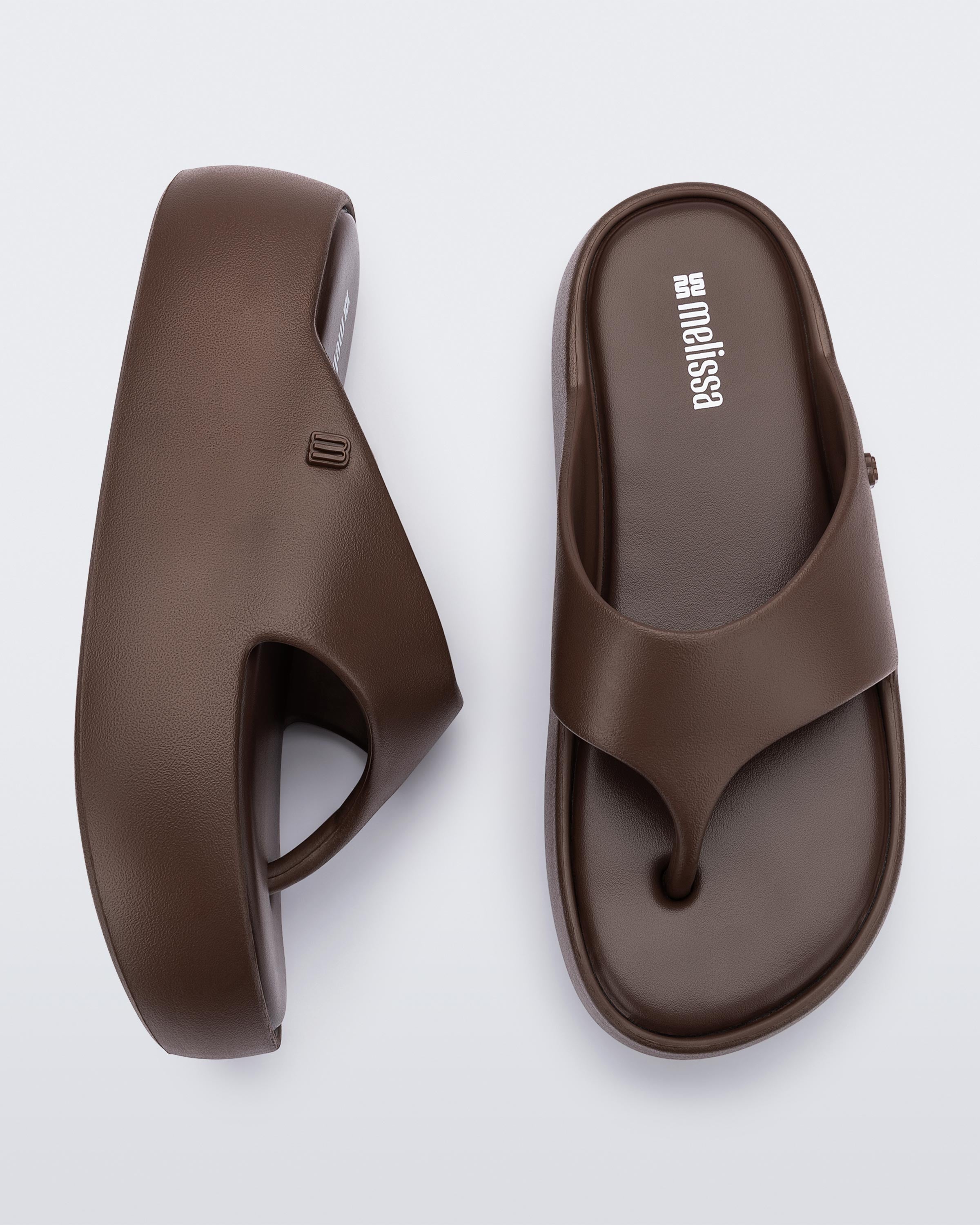 MELISSA FREE PLATFORM THONG - BRONZE