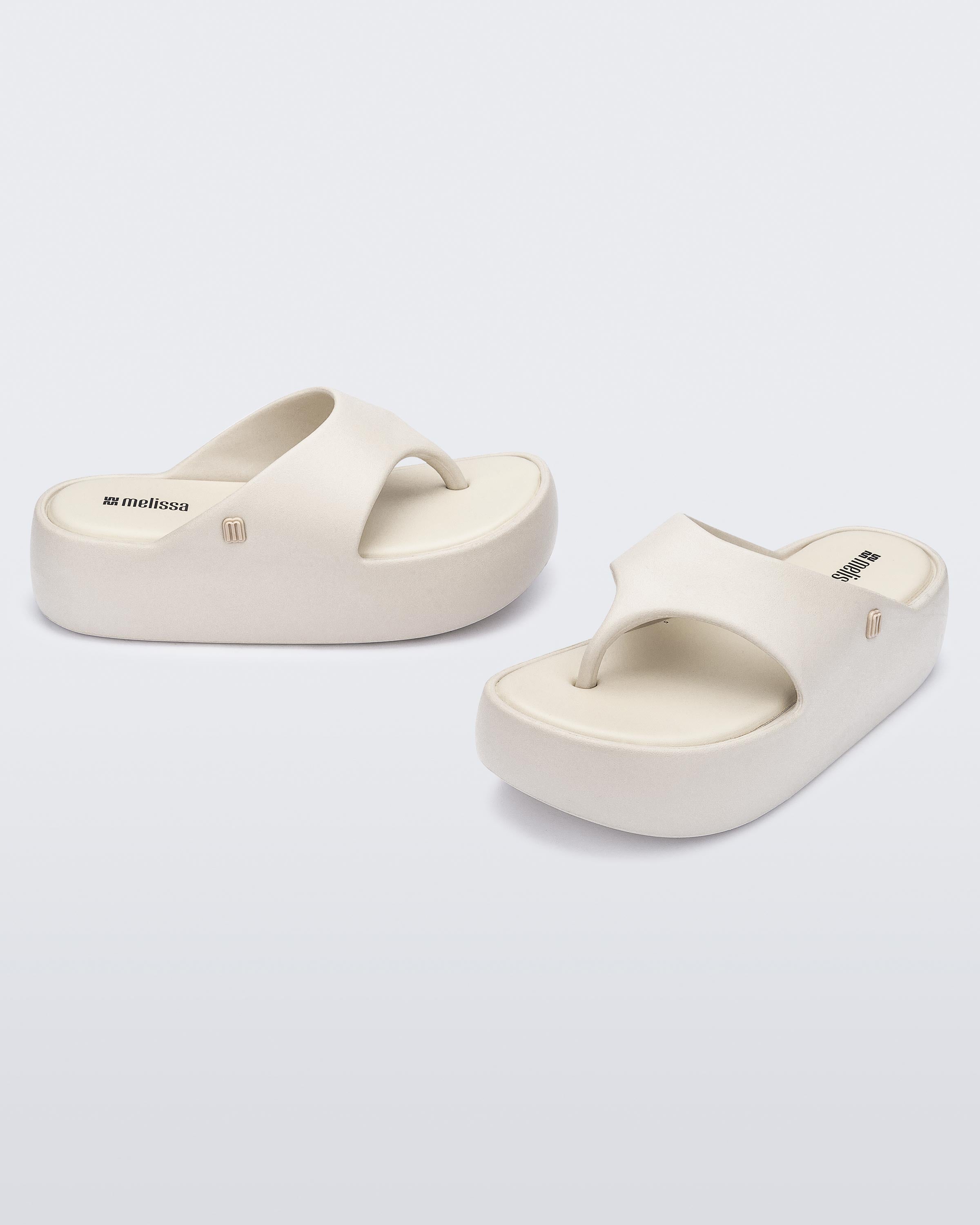 MELISSA FREE PLATFORM THONG - BEIGE