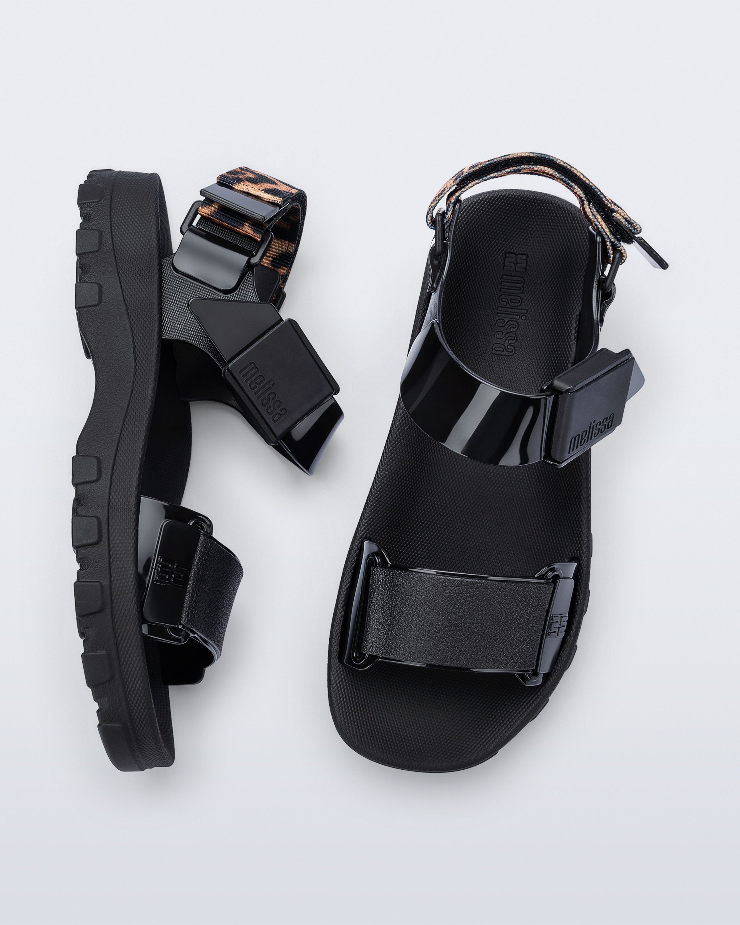 MELISSA KICK OFF SANDAL LOW