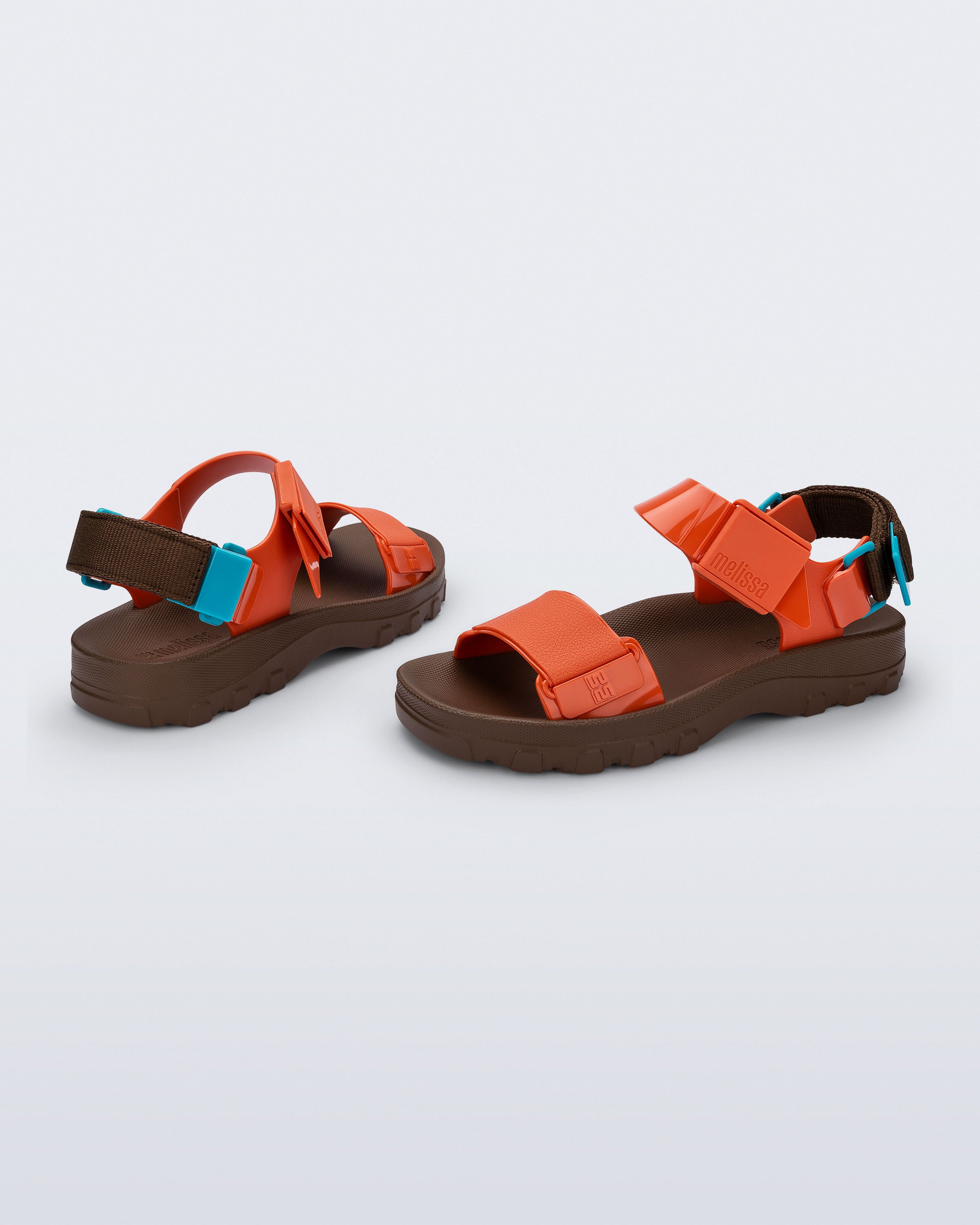 MELISSA KICK OFF SANDAL LOW