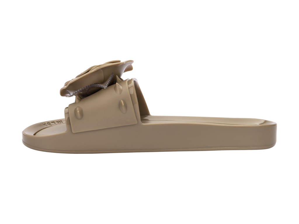 Melissa Beach Slide Spikes + Undercover - Beige