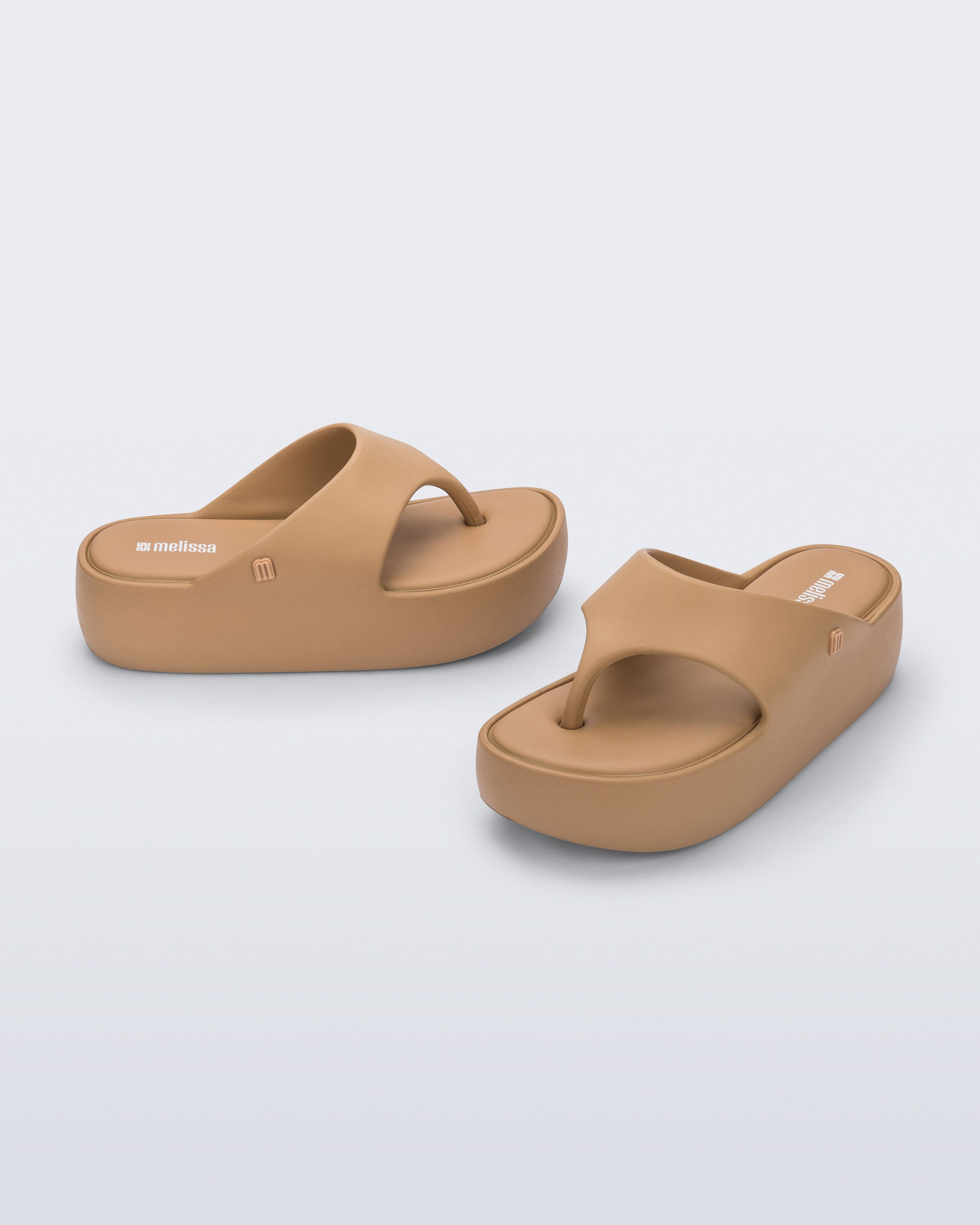 MELISSA FREE PLATFORM THONG- DARK BEIGE