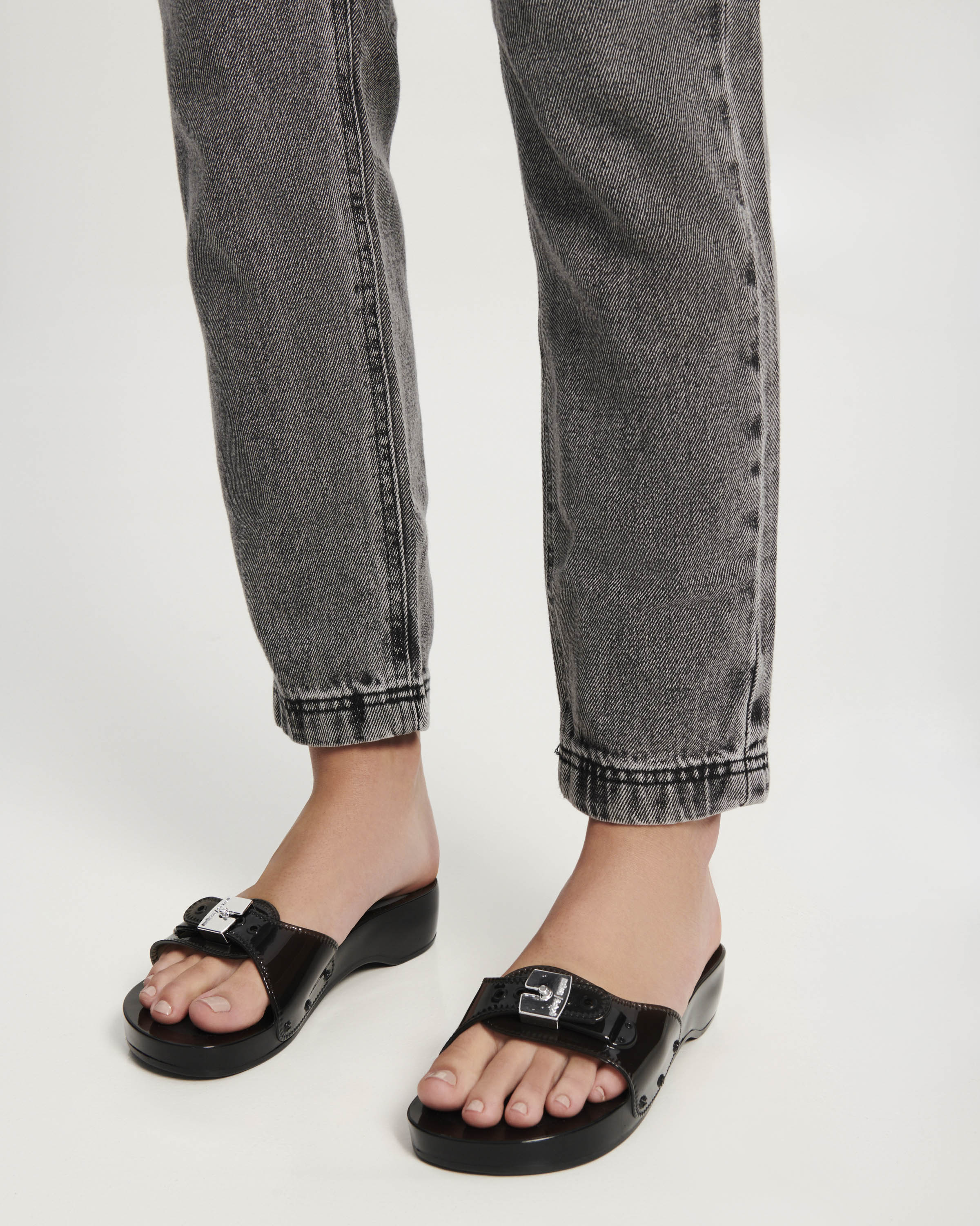 MELISSA PESCURA HEEL + SCHOLL BLACK