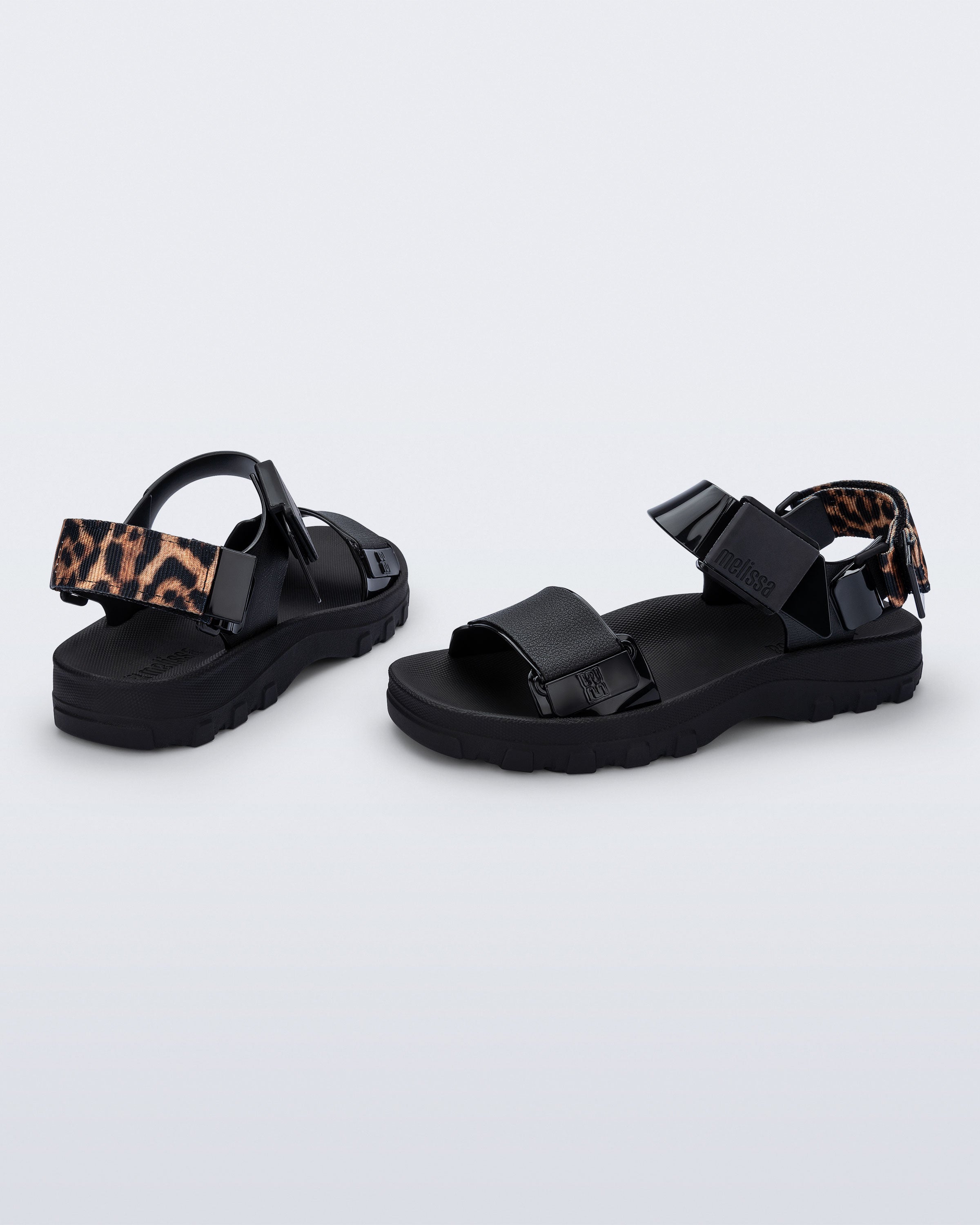 MELISSA KICK OFF SANDAL LOW