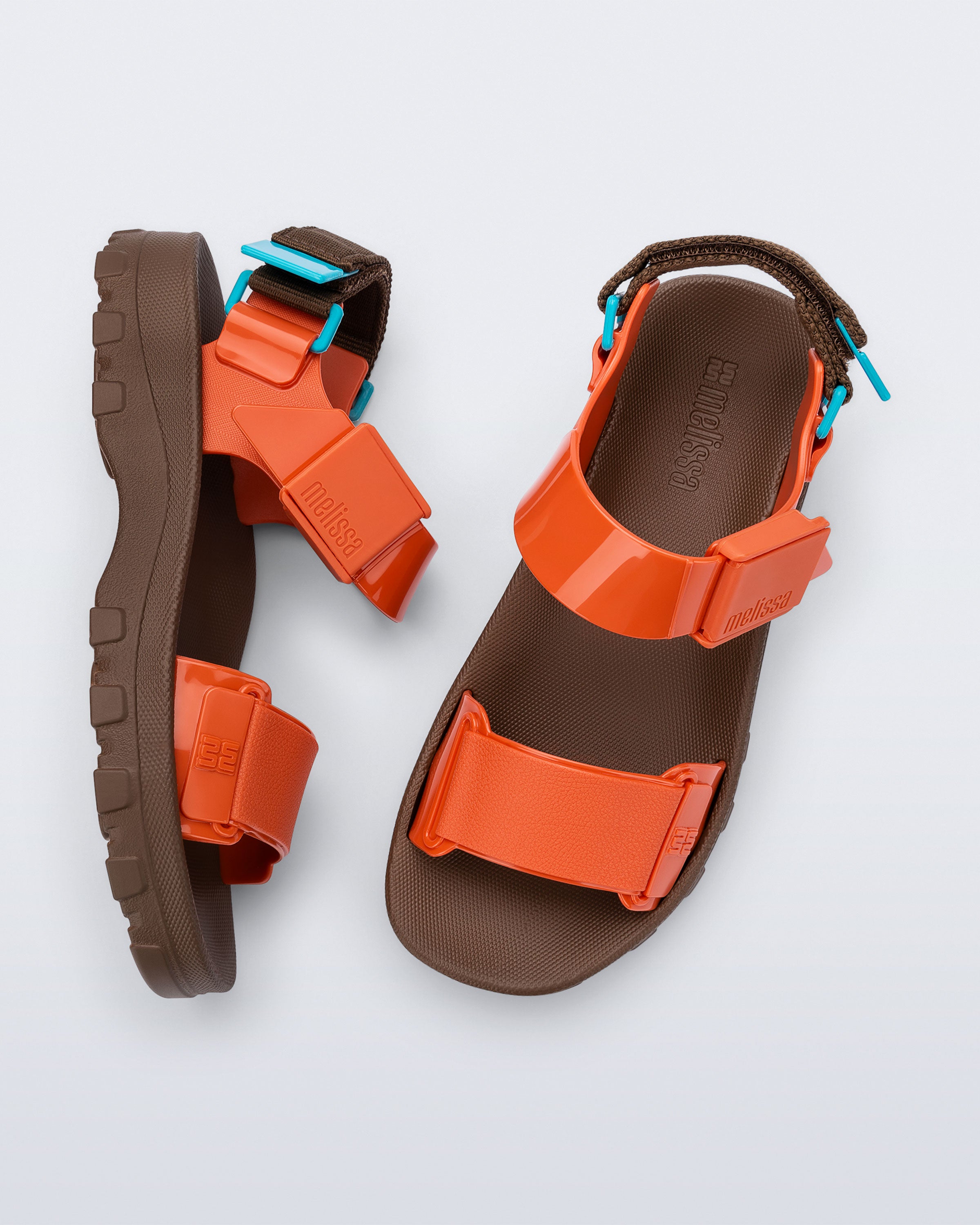 MELISSA KICK OFF SANDAL LOW