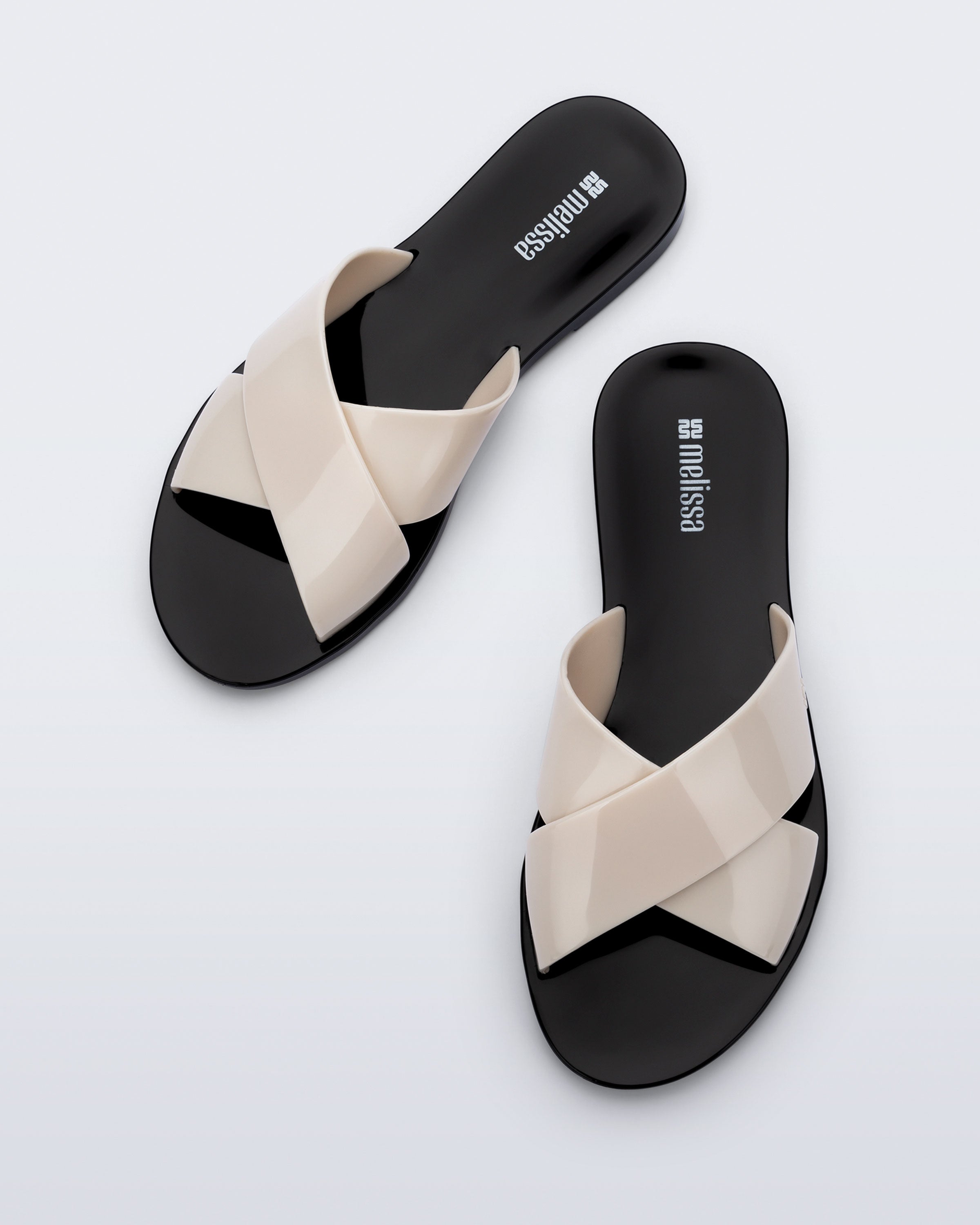 MELISSA ESSENTIAL CROSS SLIDE