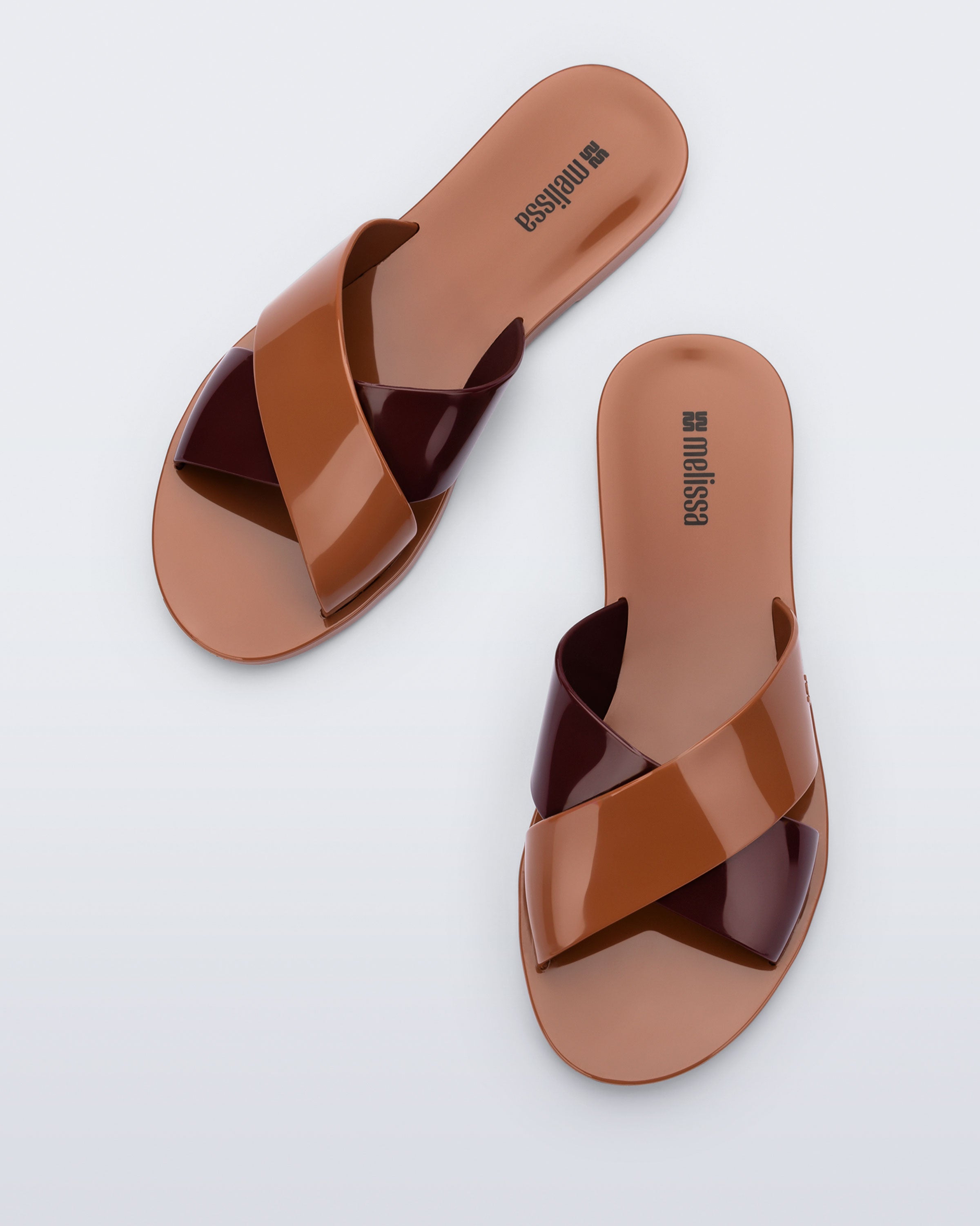 MELISSA ESSENTIAL CROSS SLIDE
