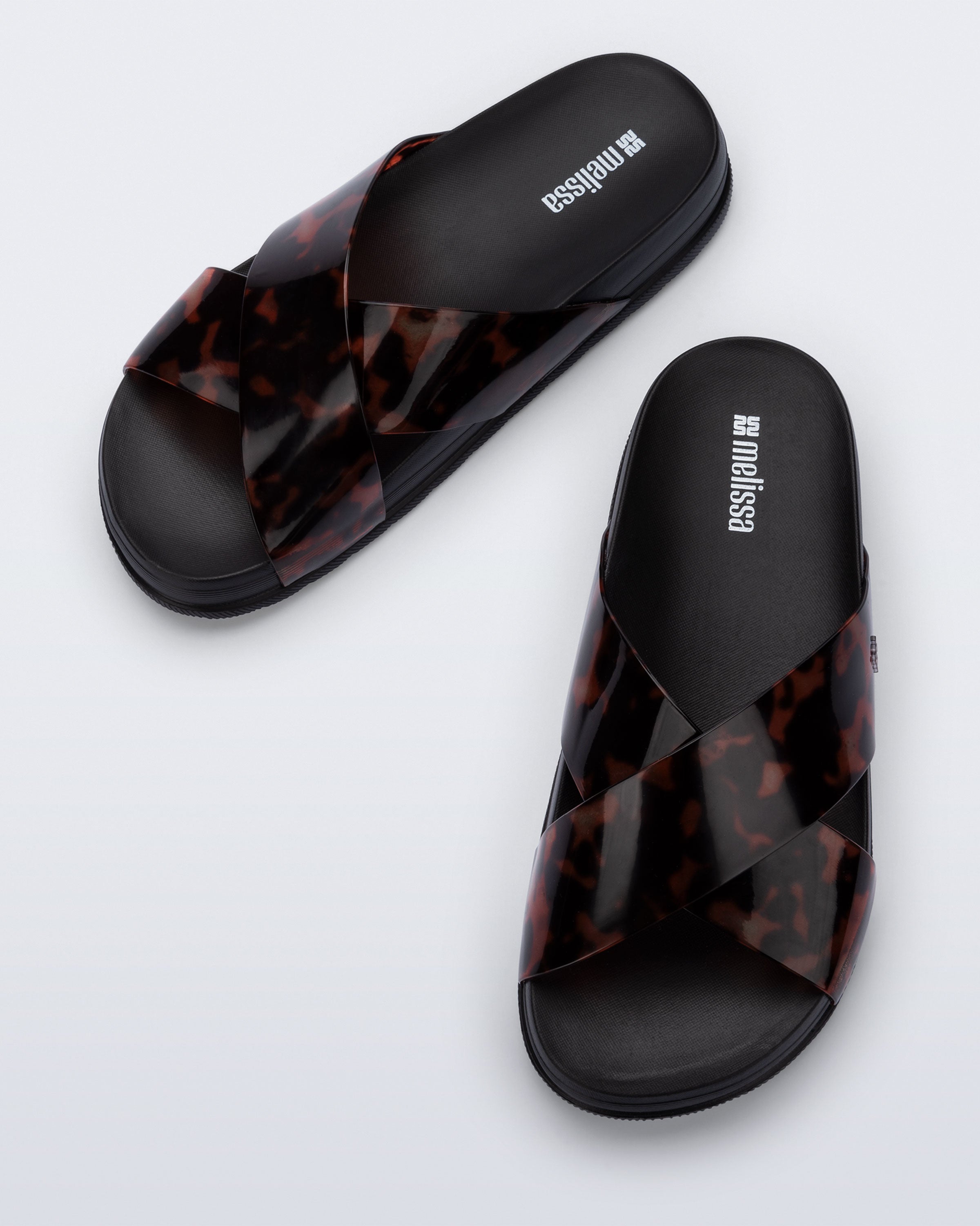 MELISSA COZY SLIDE II BLACK TORTOISE