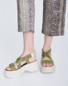 MELISSA STAND PLATFORM