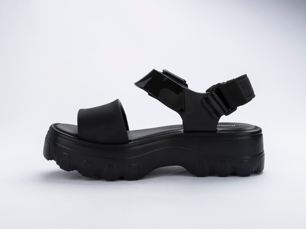 Melissa Kick Off Sandals - Black